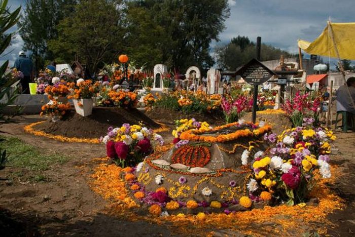 Berikut 8 Tradisi Hari Orang Mati Meksiko